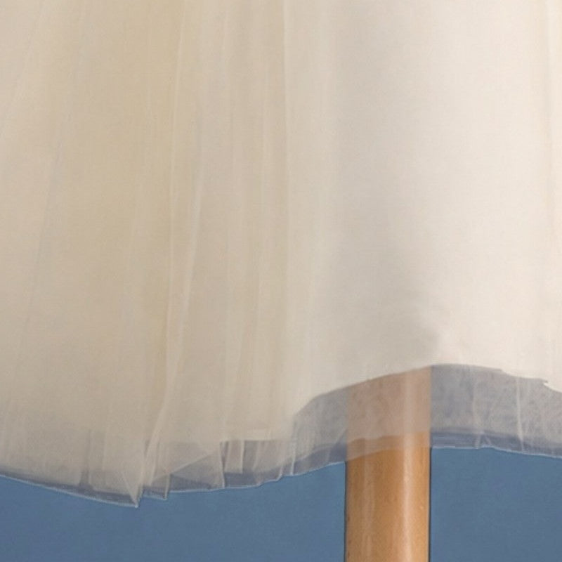 Détail photographique de la jupe de la robe Héloïse.